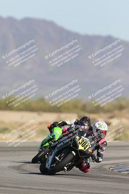 media/Oct-04-2025-CVMA (Sat) [[408bcdd6e4]]/Race 13-Amateur Supersport Open/